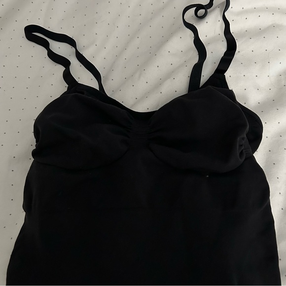 New Skims Sculpting Bodysuit (in Black) with Snaps - Picture 3 of 6